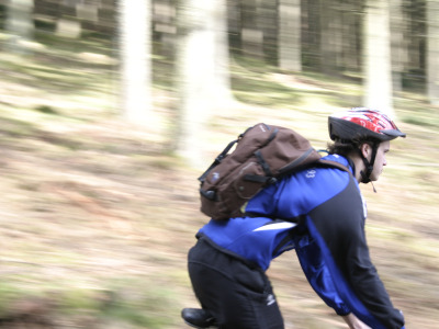 Outdoor weekend in een groepshuis met mountainbiken en tokkelen